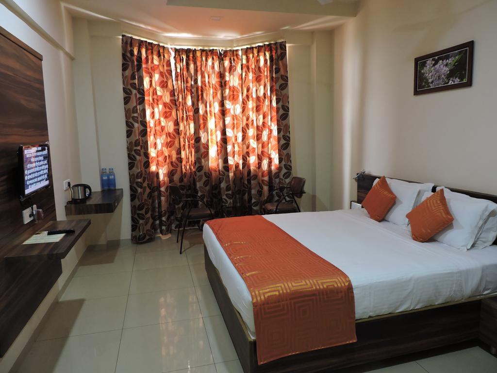 ホテル サンガム リージェンシー Ratnāgiri 部屋 写真